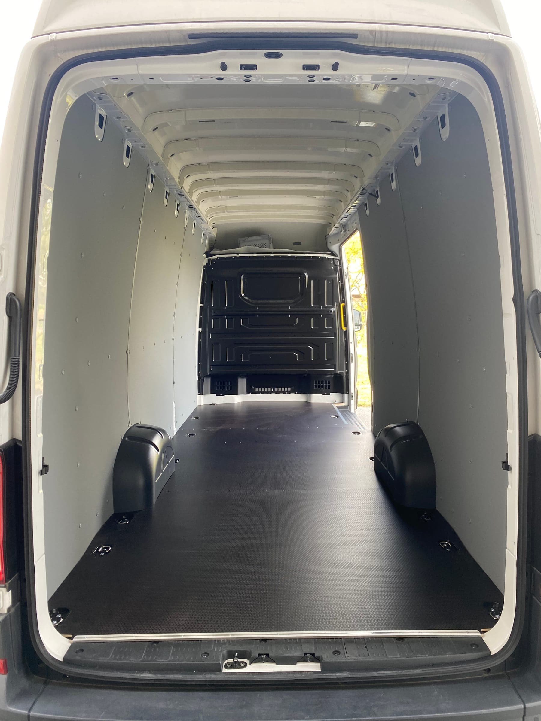 VW Crafter L5H3 (1/4)